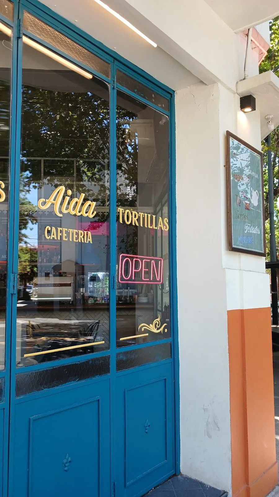 Aida Restaurante & Café